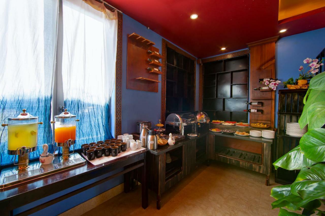 Saparis Hotel 3*